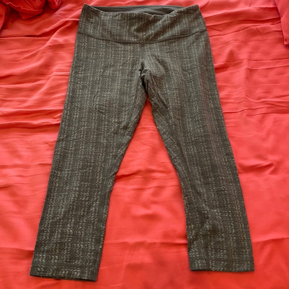 lululemon cropped leggings
